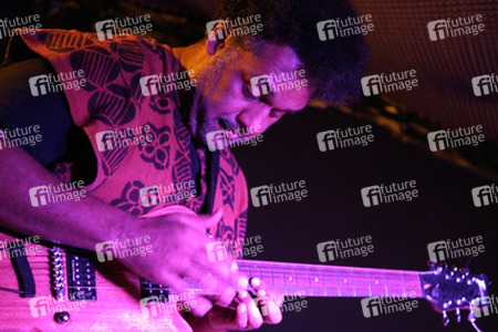 Jean-Paul Bourelly (Black Stone Raiders)