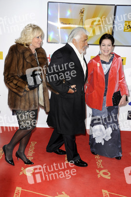 Mario Adorf mit Ehefrau Monique, Hannelore Elsner