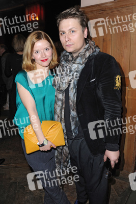 Karoline Schuch mit Begleitung