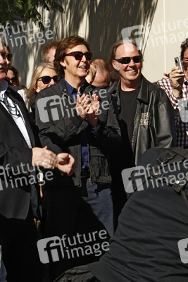 Paul McCartney, Neil Young