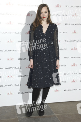 Lou Hayter (New Young Pony Club)