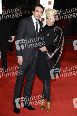 Emeli Sandé mit Begleitung