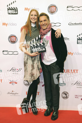 Wolfgang Joop mit Begleitung