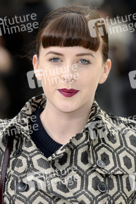 Alexandra Roach