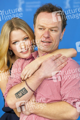 Ashley Hinshaw, Stephen Elliott