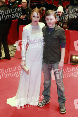 Birgit Minichmayr, Henry Stange