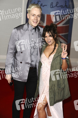 Mr Hudson mit Begleitung