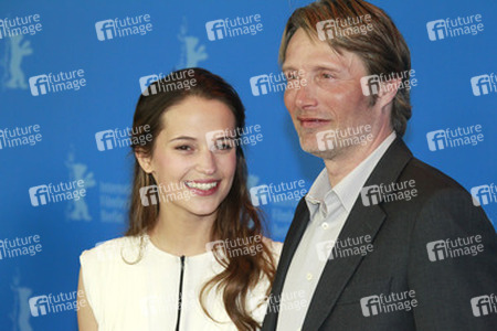 Alicia Vikander, Mads Mikkelsen