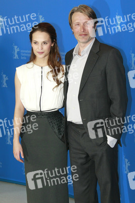 Alicia Vikander, Mads Mikkelsen