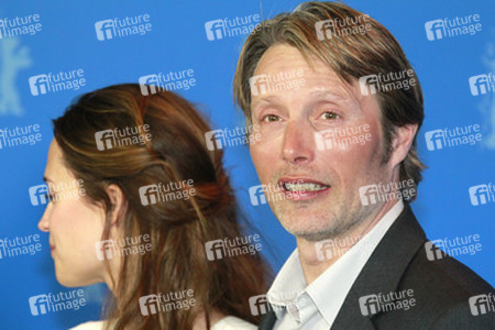 Alicia Vikander, Mads Mikkelsen