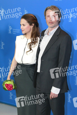 Alicia Vikander, Mads Mikkelsen