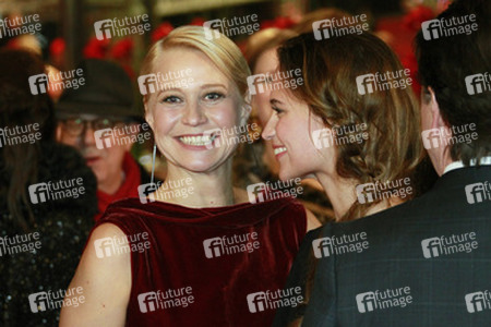 Trine Dyrholm, Alicia Vikander