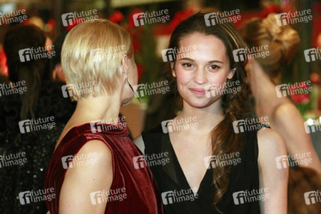 Trine Dyrholm, Alicia Vikander