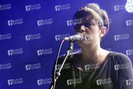 Cherilyn MacNeil (Dear Reader)