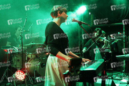 Cherilyn MacNeil (Dear Reader)