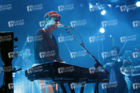 Cherilyn MacNeil (Dear Reader)