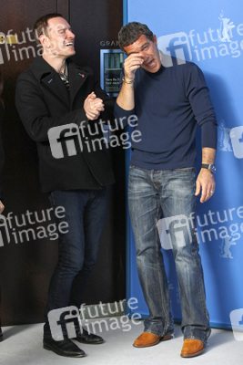 Michael Fassbender, Antono Banderas