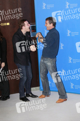 Michael Fassbender, Antono Banderas