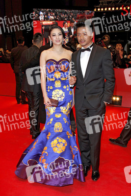 Zhang Yuqi, Yihong Duan