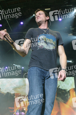 Brad Arnold (3 Doors Down)
