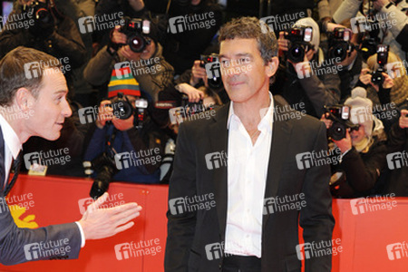 Michael Fassbender, Antonio Banderas