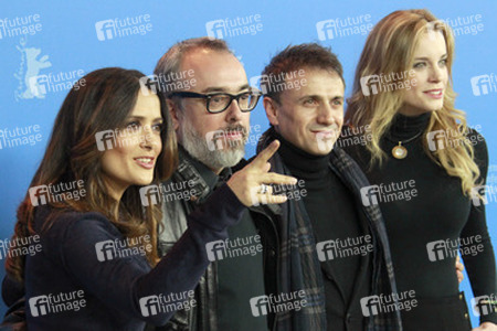 Salma Hayek, Álex de la  Iglesia, José Mota, Carolina Herrera Bang