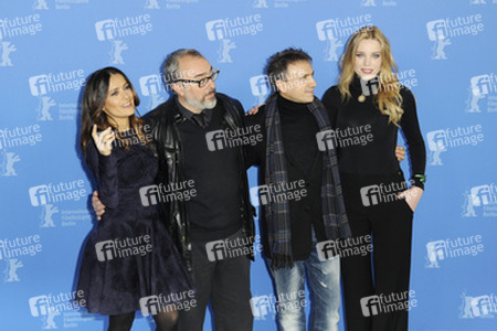 Salma Hayek, Álex de la  Iglesia, José Mota, Carolina Herrera Bang