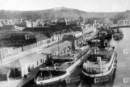 Titanic Tender in Cherbourgh