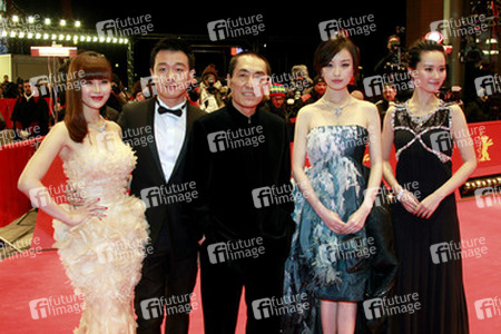 Tong Dawai mit Gattin, Zhang Yimou, Ni Ni, Zhang Doudou