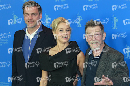Ray Stevenson, Katherine LaNasa, John Hurt