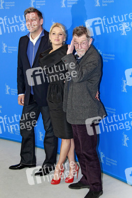 Ray Stevenson, Katherine LaNasa, John Hurt