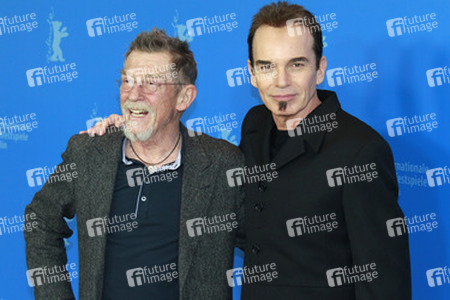 John Hurt, Billy Bob Thornton
