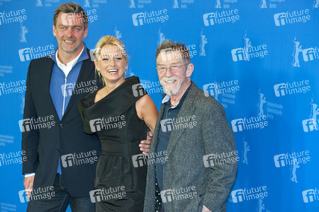 Ray Stevenson, Katherine LaNasa, John Hurt
