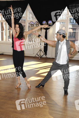 Rebecca Mir, Massimo Sinato