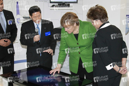 Sunny Lee, Angela Merkel, Dilma Rousseff