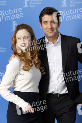 Andrea Riseborough, Clive Owen