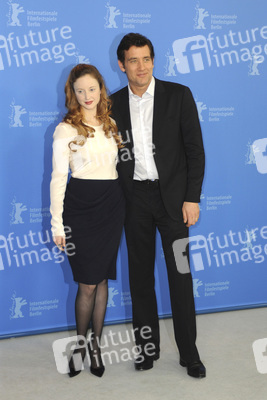 Andrea Riseborough, Clive Owen