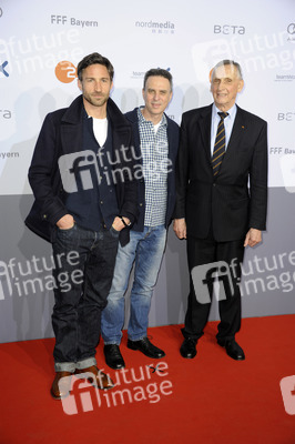 Benjamin Sadler, Dror Zahavi, Ulrich K. Wegener