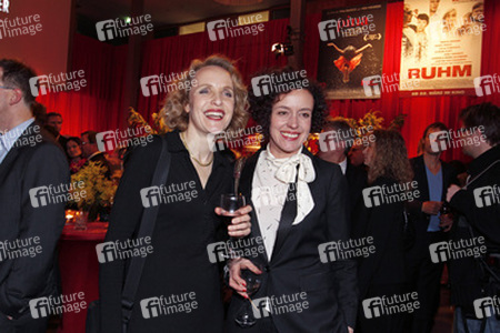 Juliane Köhler, Maria Schrader