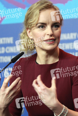 Nina Hoss