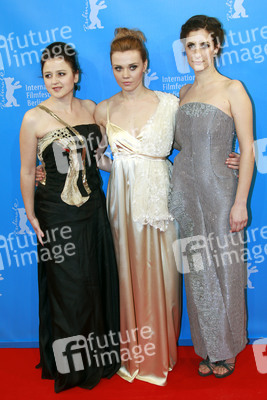 Vanesa Glodjo, Alma Terzic, Zana Marjanovic