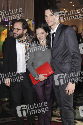 Samuel Finzi, Hannah Herzsprung mit Begleitung