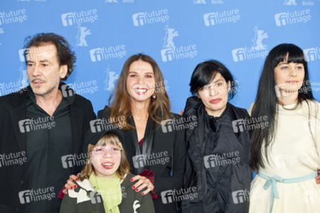 Jean Marie Galey, Victoria Abril, Teona Strugar Mitevska, Labina Mitevska und Kind