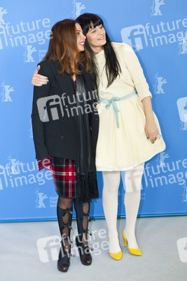 Victoria Abril, Labina Mitevska