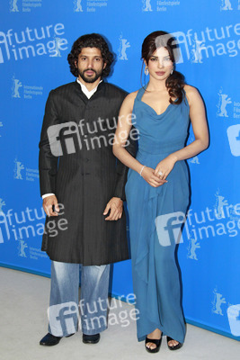 Farhan Akhtar, Priyanka Chopra