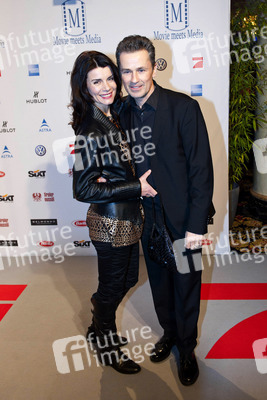 Nicola Tiggeler, Timothy Peach