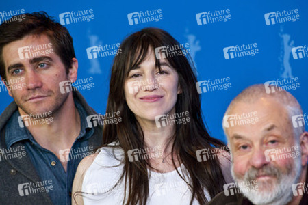 Jake Gyllenhaal, Charlotte Gainsbourg, Mike Leigh