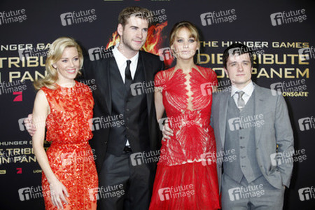 Elizabeth Banks, Liam Hemsworth, Jennifer Lawrence, Josh Hutcherson