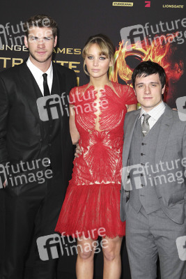 Liam Hemsworth, Jennifer Lawrence, Josh Hutcherson