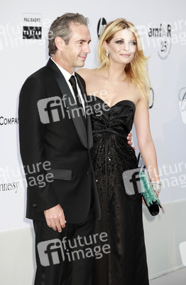 Mischa Barton mit Begleitung